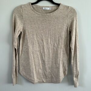 Crewneck sweater